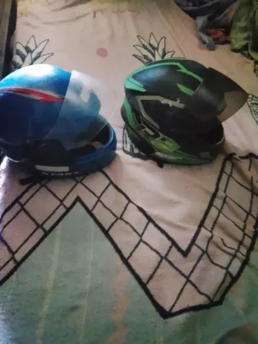 Capacete