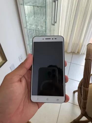 ASUS LIVE - Retirada de peças