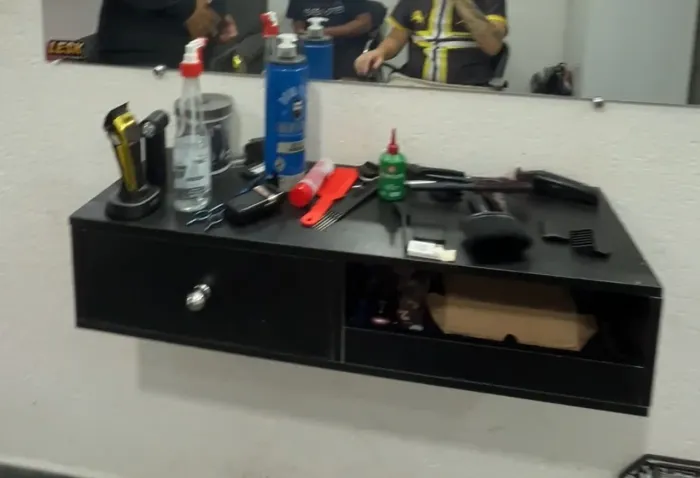 Bancada para barbearia