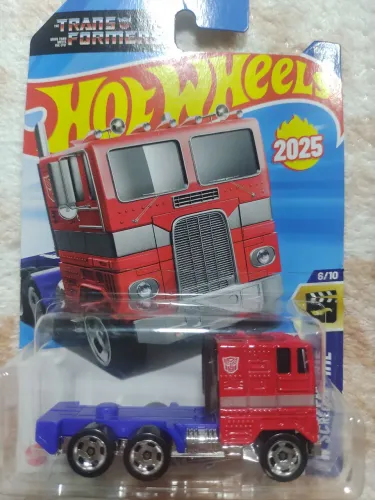 Hot Wheels - Optimus Prime