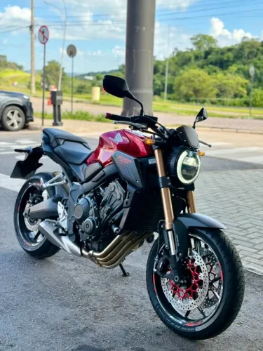 CB 650R 2021 | 18 mil km | Impecável | Abaixo da Tabela Fipe