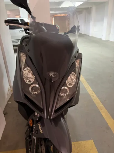 Vendo Downtown 300 pouco rodado