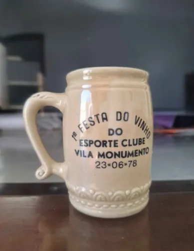 Caneca de chopp antiga vintage