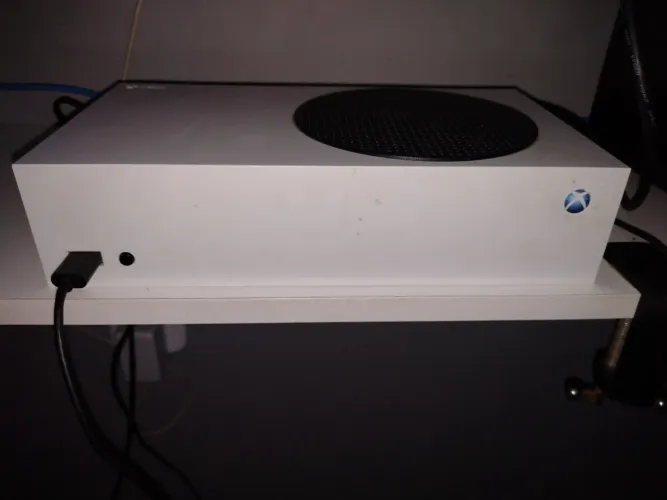 Xbox séries s (sem controle)