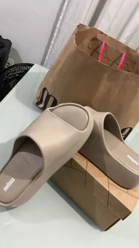 Vendo sandália