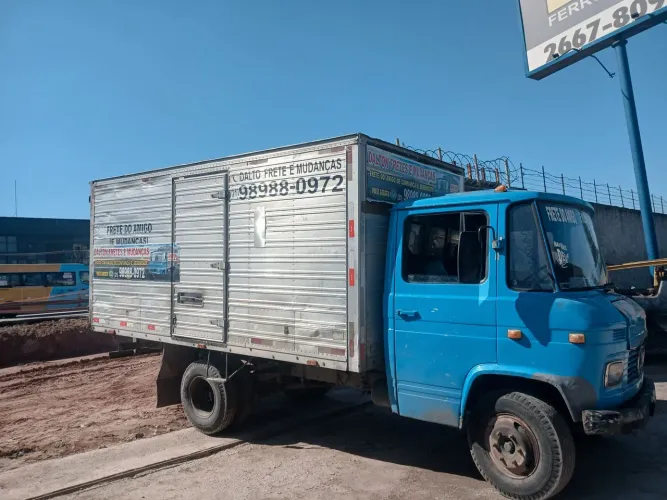 Frete e mudanças 