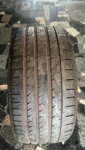 Pneu semi-novo Yokohama 255/35R19