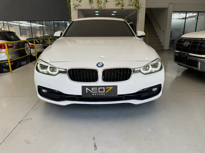 BMW 320I A Modern/sport TB 2.0/a.flex 16V 4P 2018