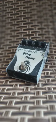 Vendo pedal de efeito Landscape Echo Delay