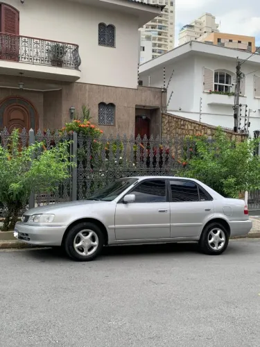 Toyota Corolla XEI 1.8/1.8 Flex 16V Aut. 2000