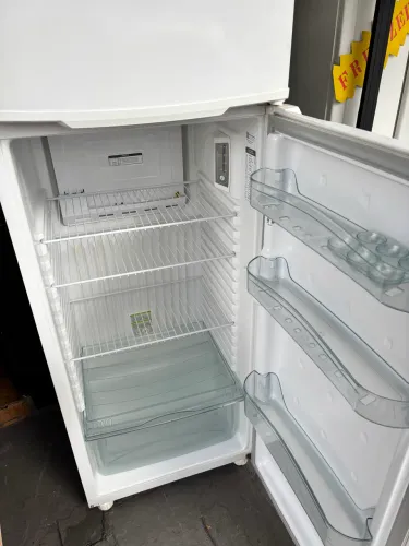 GELADEIRA CONSERVADA CONSUL 110 V