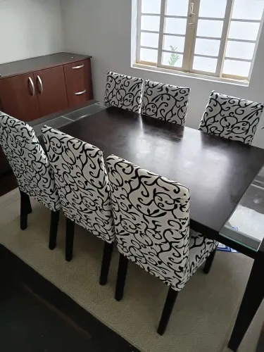 Conjunto de Mesa de Jantar com 6 Cadeiras - Elegância, Espaço e Conforto!