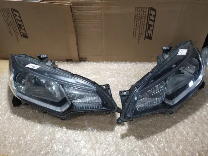 Par farol Honda fit 2015 2021 original usado uma pequena restauração CD 471