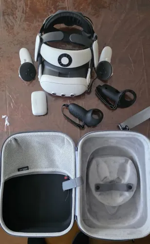 Meta Quest 3 512GB + BOBOVR S3 Pro + Case + Acessórios