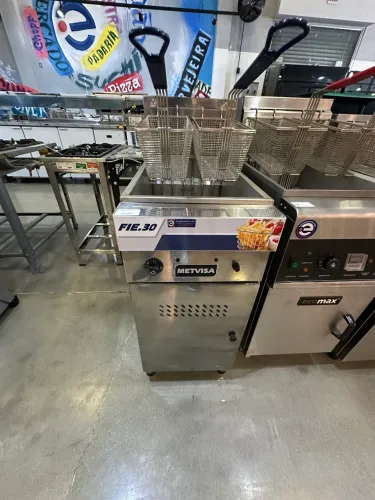 FIE- 44 Fritadeira elétrica 380V trifásica 2 cestos 15000W - metvisa 