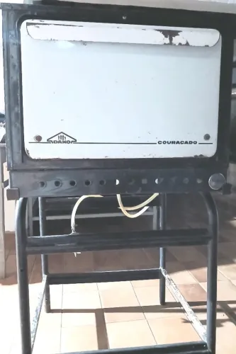 Forno Industrial Dako Couraçado com Cavalete - Ideal para Bolos, Pizzas e Assados em geral