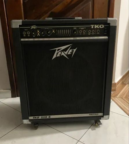 Amplificador Peavey TKO 115 S original