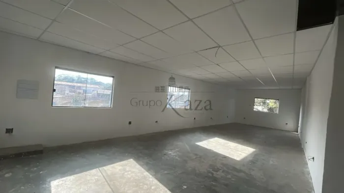 Oportunidade - Sobreloja Comercial - Centro - Jacareí - 143m².