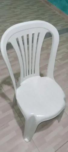 Cadeira de plástico