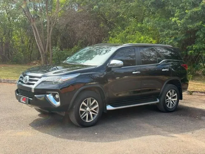 Toyota Hilux SW4 4X4 2.8 Diesel 2018
