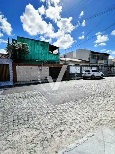 CASA DE 300M² NO BAIRRO CIRURGIA [1052]