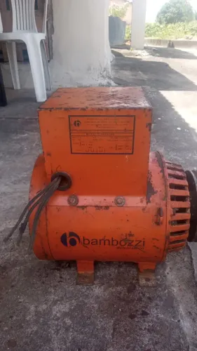 Gerador autoregulador