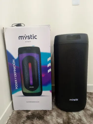Vende-se esta caixa de som