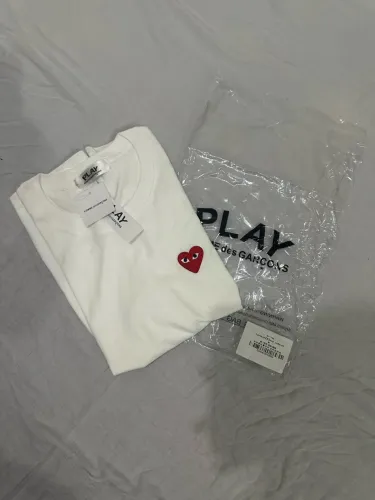 Camiseta comme dês garçons