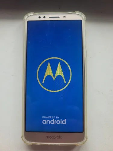 ! Moto g6 play 32gb conservado com capa