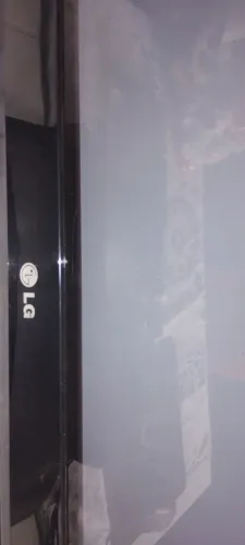 Vendo uma TV e monitor.