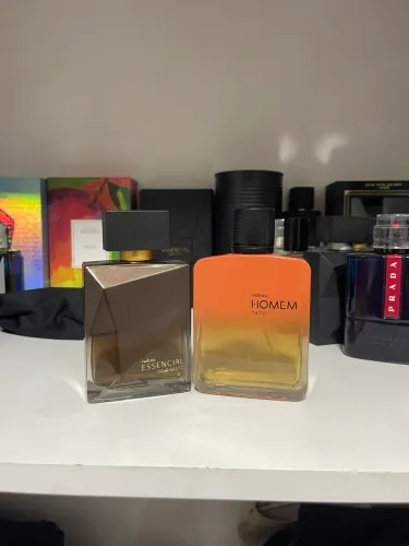 Essencial palo santo e homem tato original natura