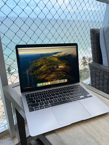 MacBook Air 13 | 2020 - i5 - Semi Novo