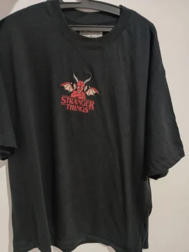 Vendo camisa NOVA, temática Stranger Things