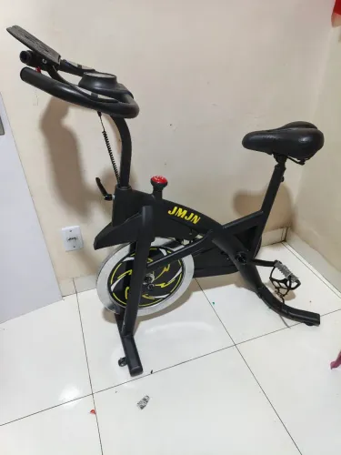 Bicicleta ergométrica spinning