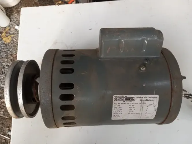 Motor elétrico 127/220 volts monofásico 1/2 HP com variador de velocidade