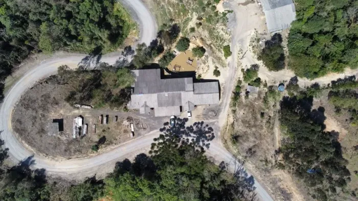 Casa com terreno e lago em rio dos cedros próximo a barragem pinhal