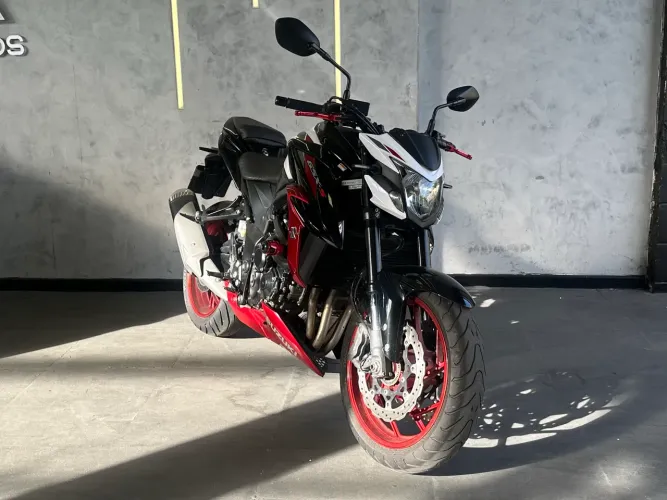 GSX-S 750