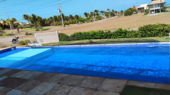 Limpeza e manutenção de piscinas