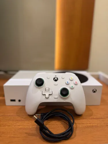 Xbox Series S 512 Gb - Com controle Game Sir