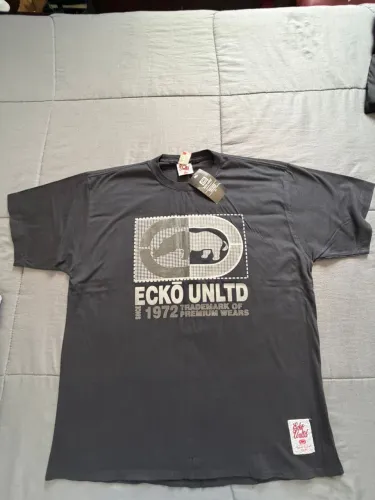 Camisas novas importadas e nacionais