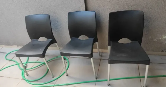 Cadeiras plastico