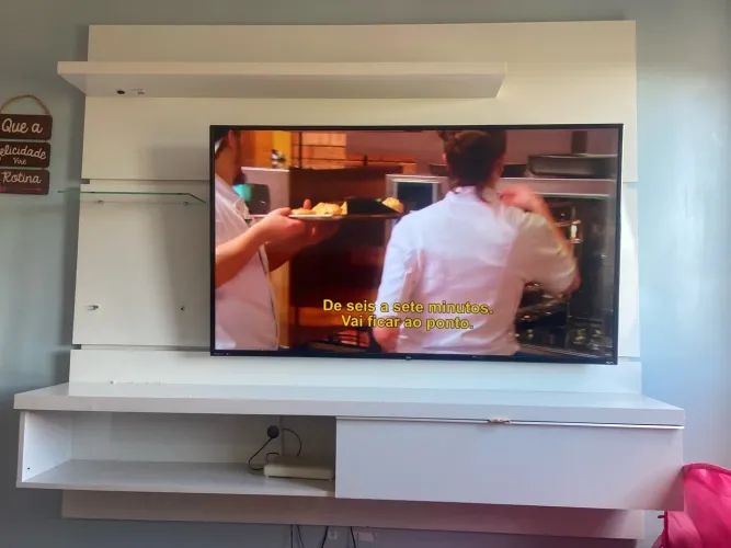 Painel de TV branco 
