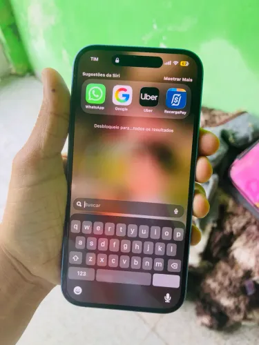 iPhone 16