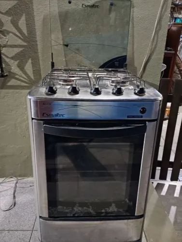 Vendo um fogão