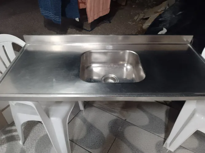 Tampo de pia em aço inox 1,30m X 58cm