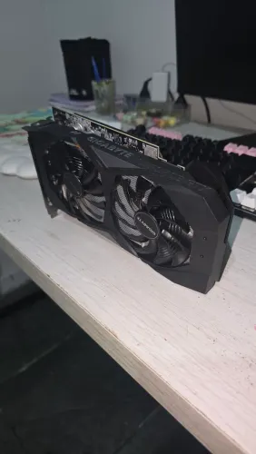 Placa de Vídeo Gigabyte GTX 1660 Super 6GB GDDR6 OC (Dual Fan + Backplate)