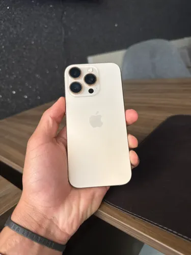 iPhone 16 Pro 
