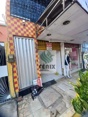 Ponto para alugar de 76 m², na Rua Poebla esquina com Rua Dom Almeida Lustosa por R$ 2.000