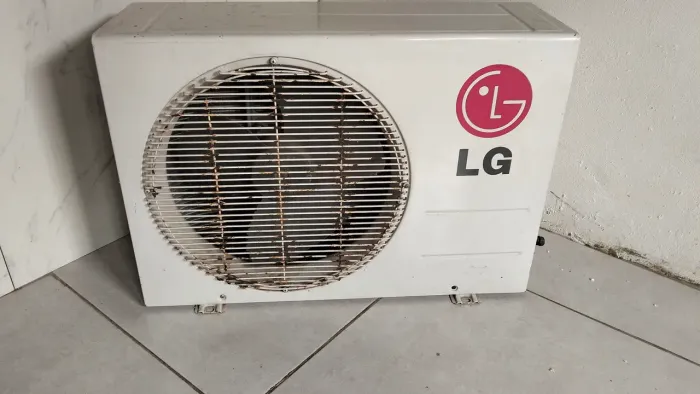Condensador LG