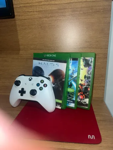 Controle de Xbox one via cabo + Brinde ?